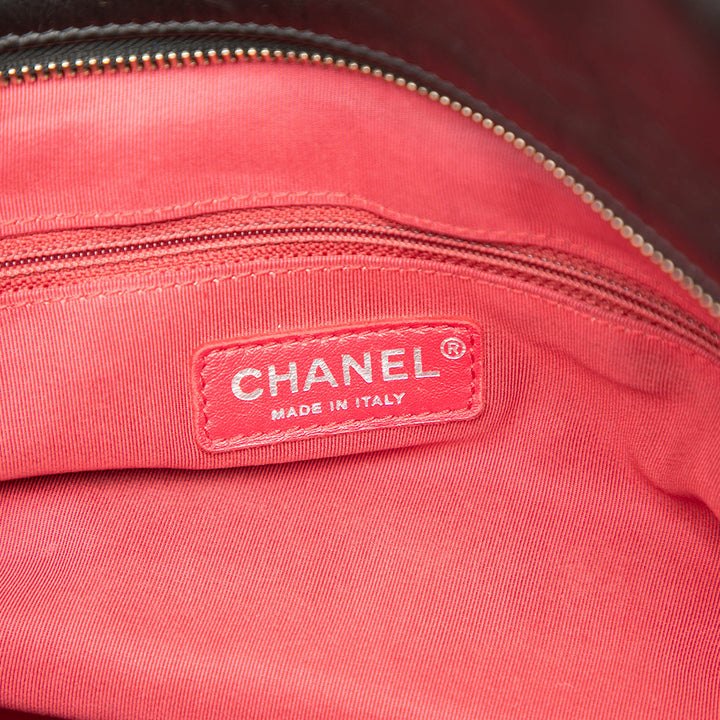 Chanel Large vieilli Cuir de veau Gabrielle Shopping Cabas