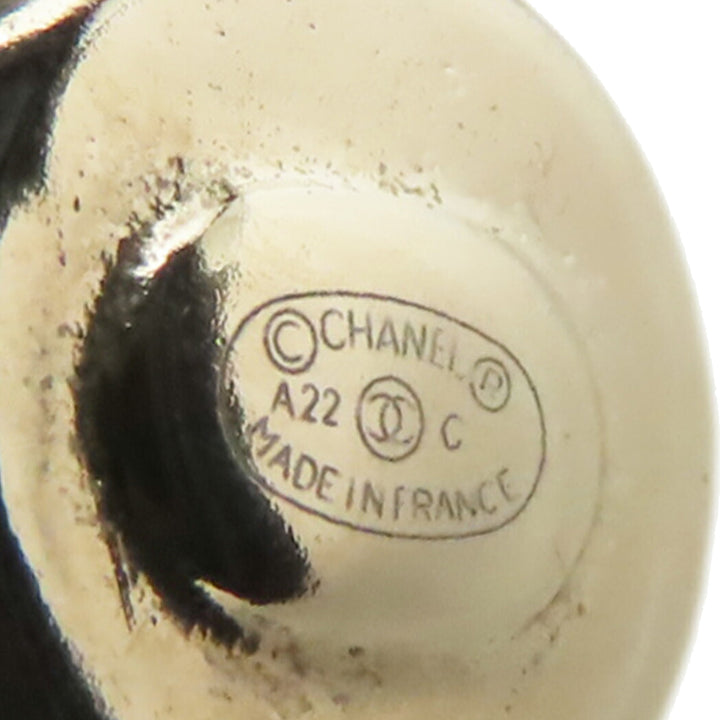 Chanel Boucles d'oreilles CC Perles fantaisie et Strass pendantes plaqué or – vue 7 – GABY PARIS