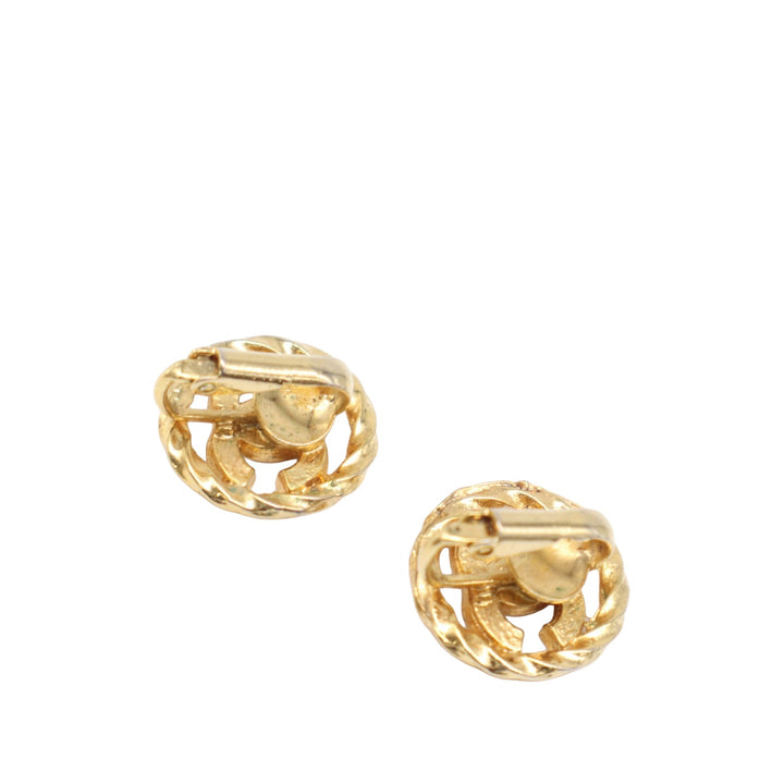 Chanel Boucles d'oreilles CC Strass Rond À clip plaqué or – vue 4 – GABY PARIS