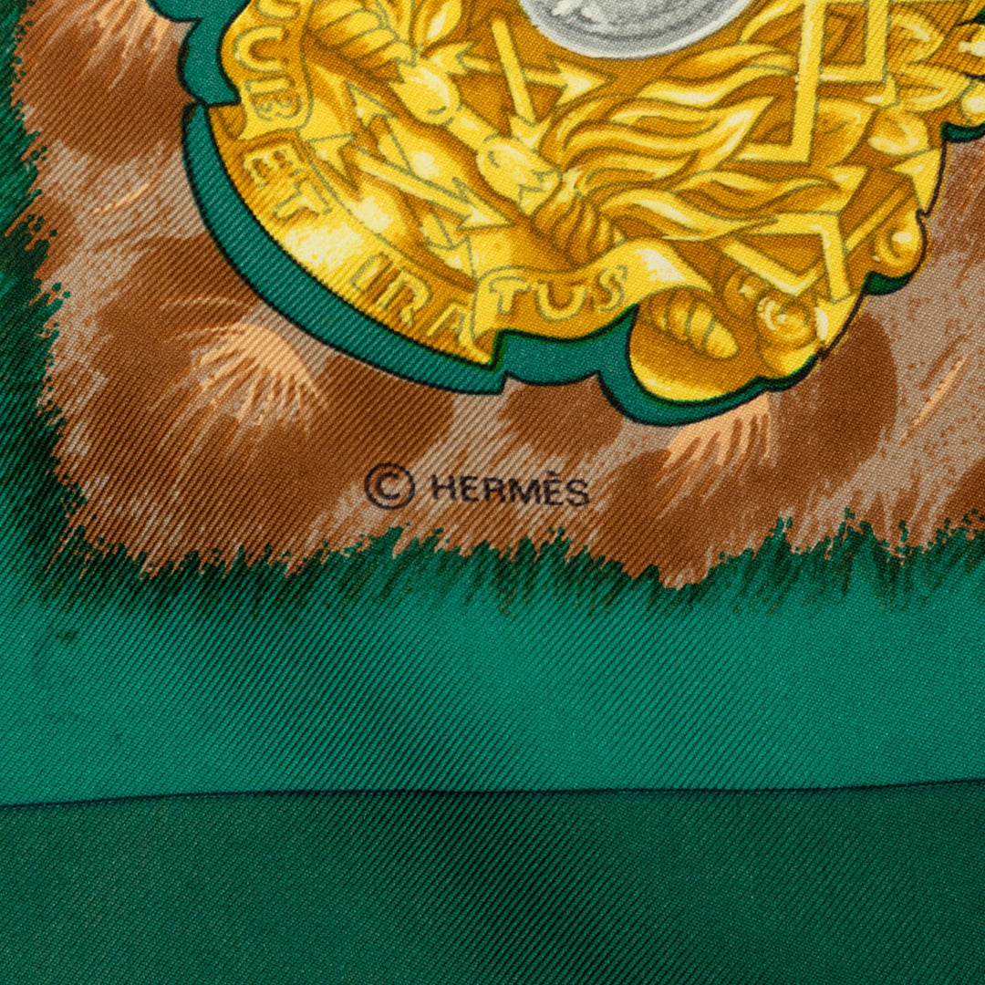 Hermès Casques et Plumets Foulard 90 Vert – vue 6 – GABY PARIS