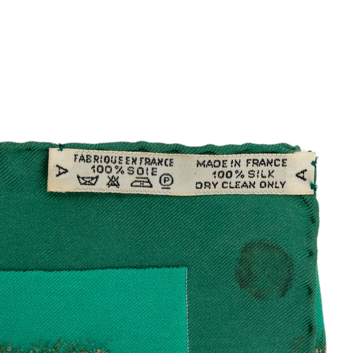 Hermès Casques et Plumets Foulard 90 Vert – vue 7 – GABY PARIS