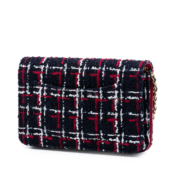 Chanel Tweed Written in Chain Logo Wallet on Chain – GABY PARIS Authentique