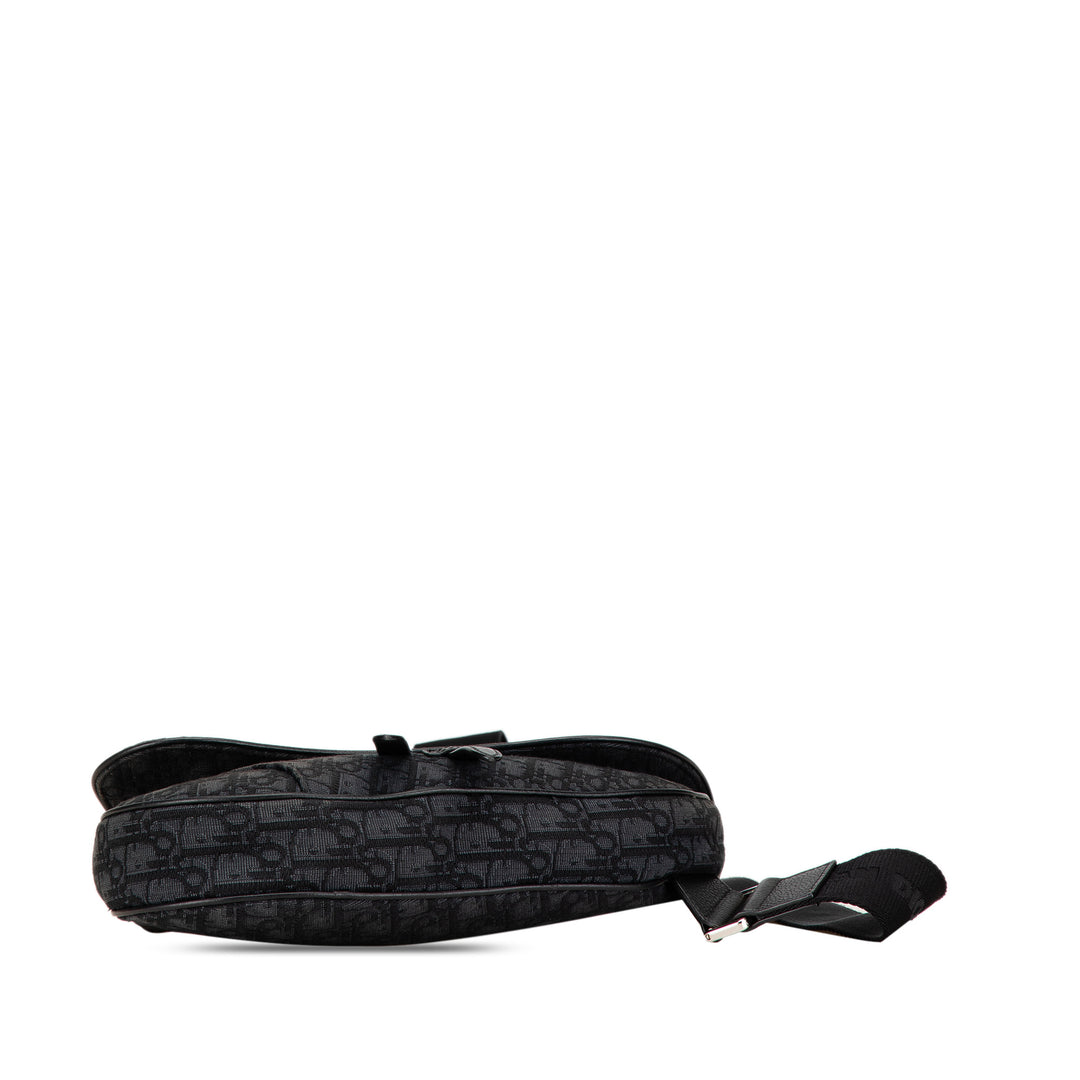 Oblique Canvas Saddle Crossbody Black - Gaby Paris