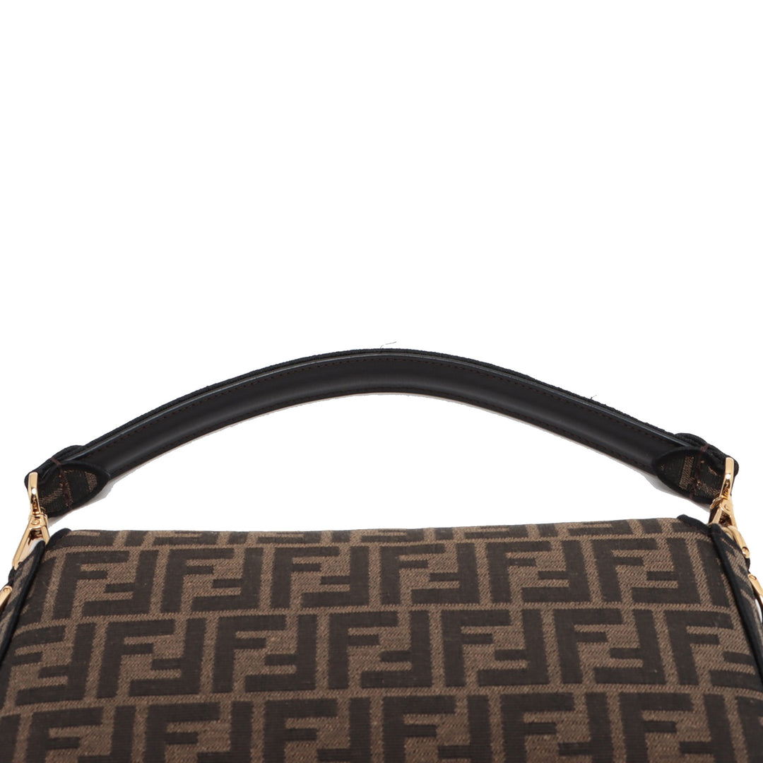 Fendi Medium Zucca Toile Baguette Sac