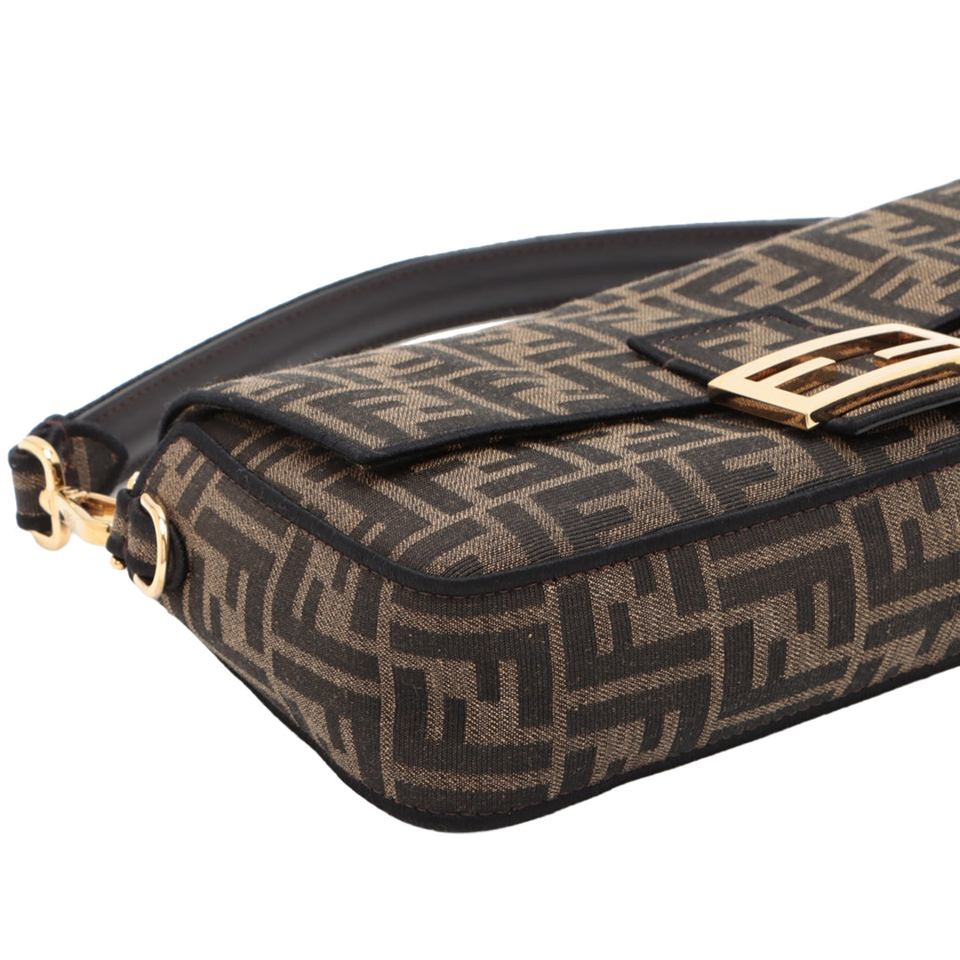 Fendi Medium Zucca Toile Baguette Sac