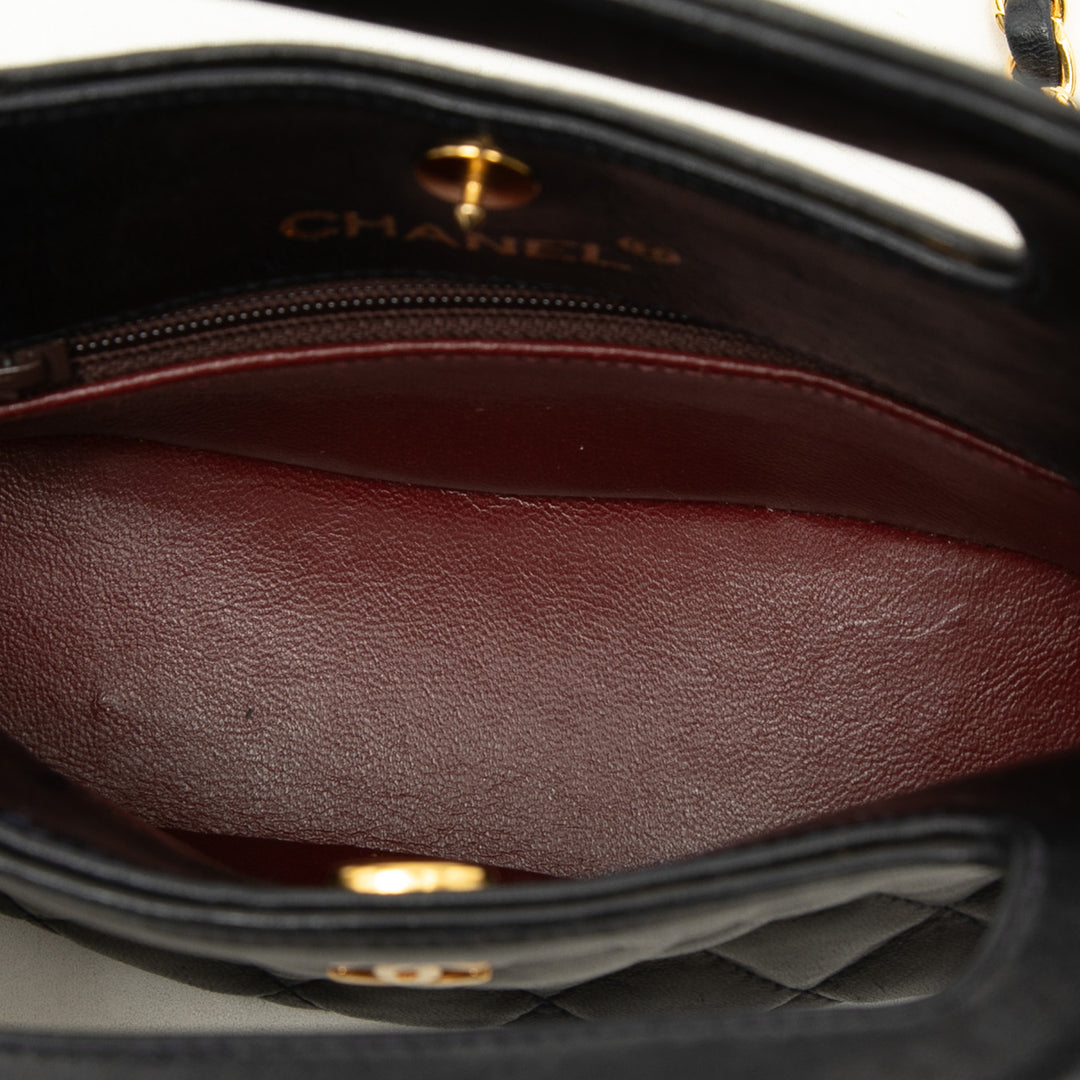 Chanel CC Matelassé Rond Sac structuré Cuir d'agneau Noir – vue 4 – GABY PARIS