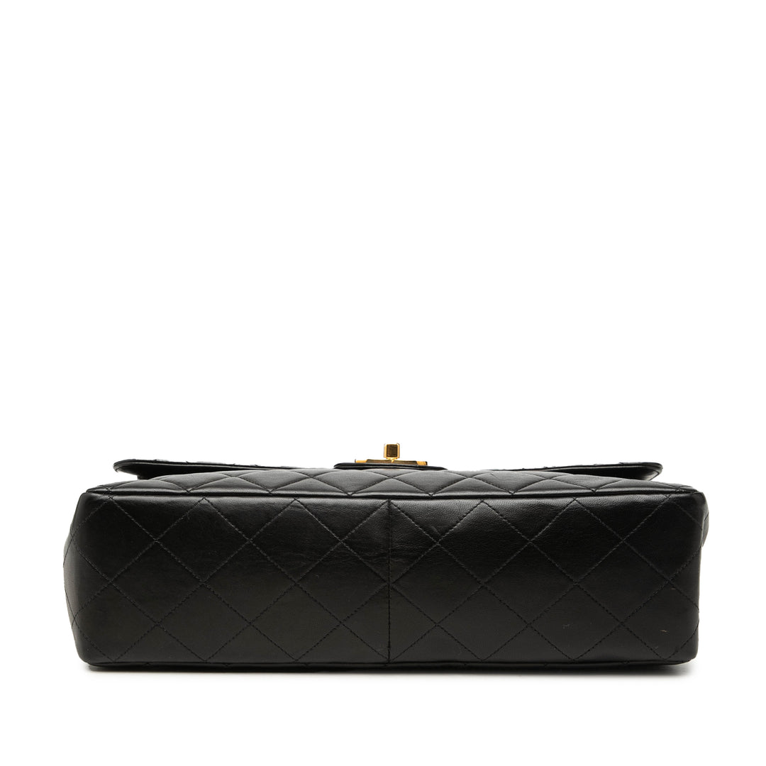 Chanel Jumbo Classic Cuir d’agneau Simple rabat