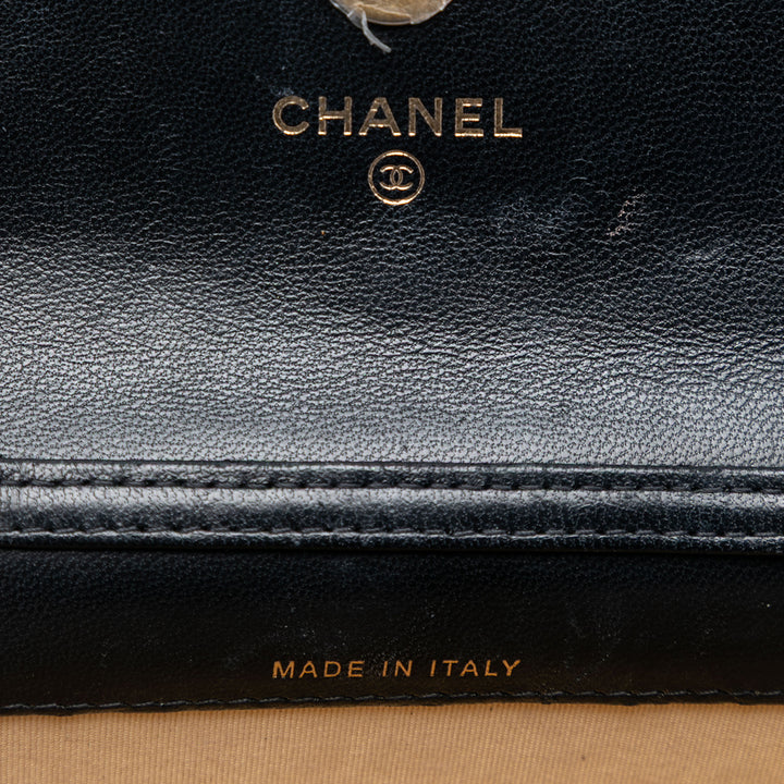 Chanel Mini Cuir d’agneau Perle Crush Pochette avec chaîne