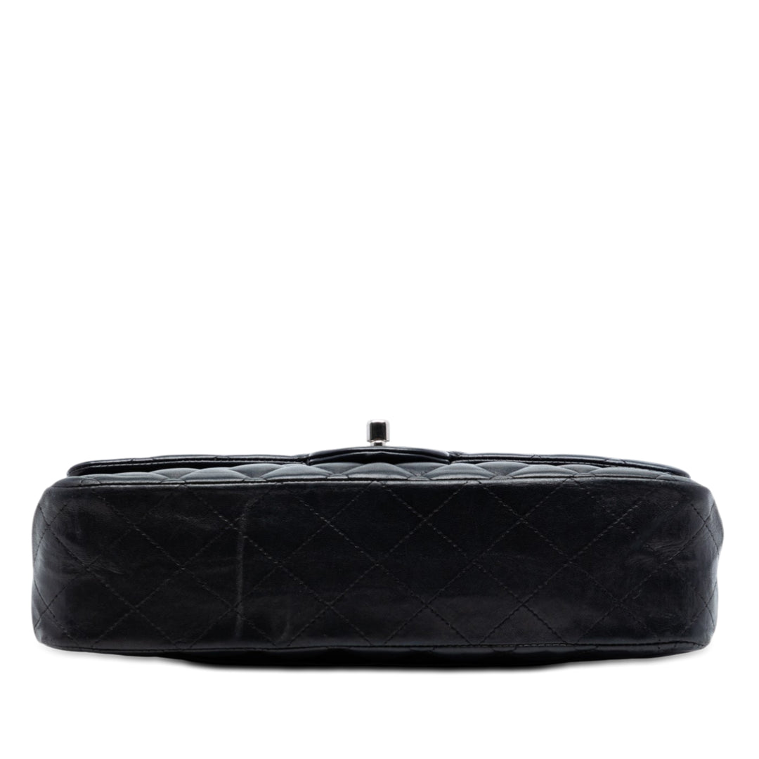 Chanel Medium Classic Cuir d’agneau Double rabat
