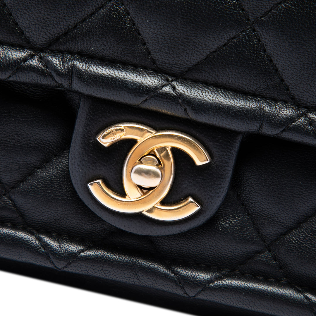 Chanel Matelassé Chaîne Link à rabat Petit Cuir d'agneau Noir – vue 5 – GABY PARIS
