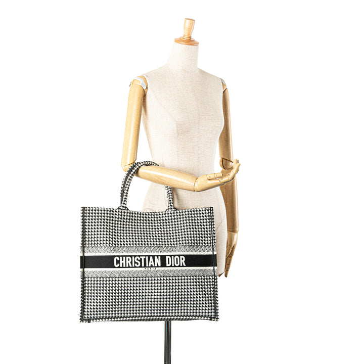 Dior Large Toile Houndstooth brodé Book Cabas