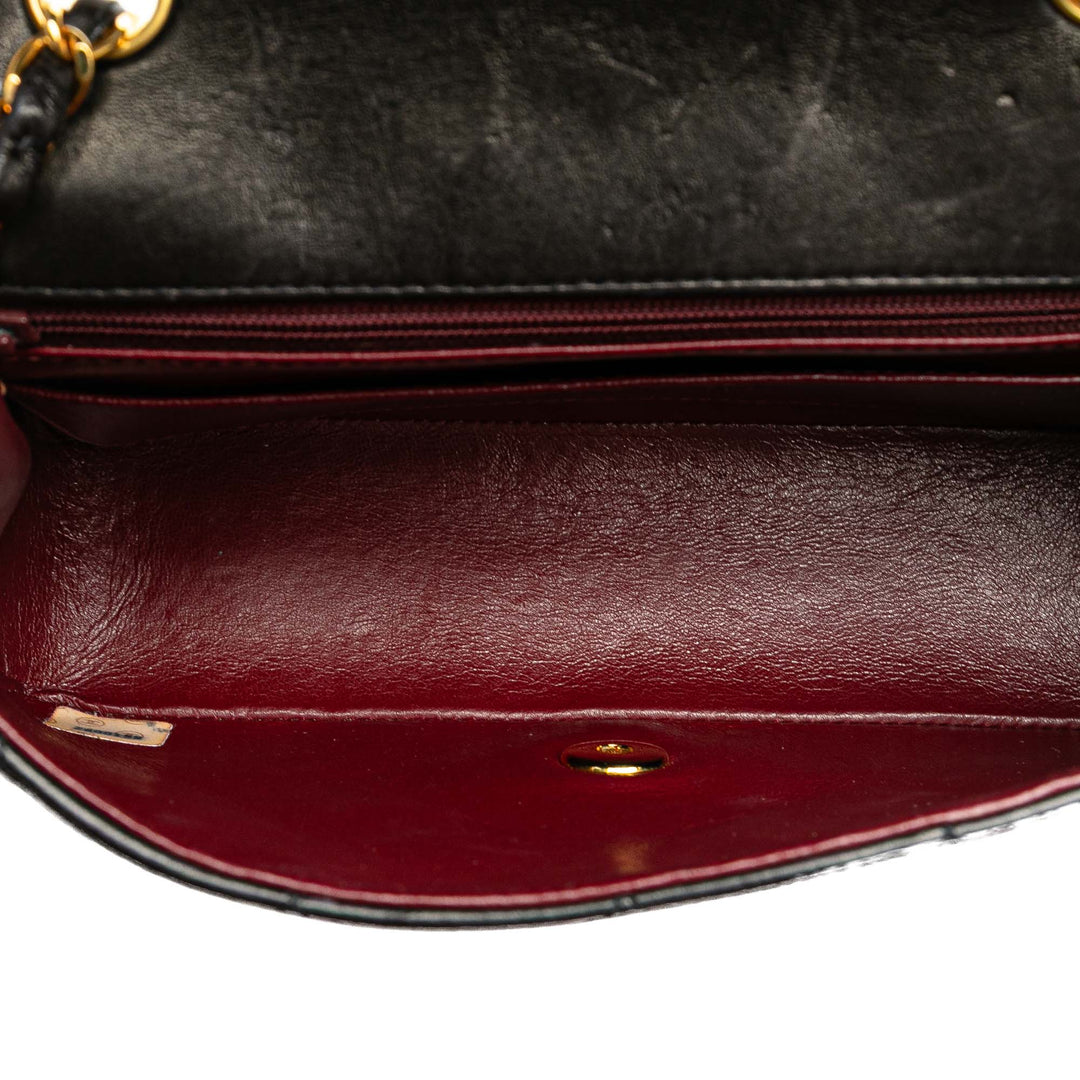Chanel Small Cuir d’agneau Diana Flap Noir