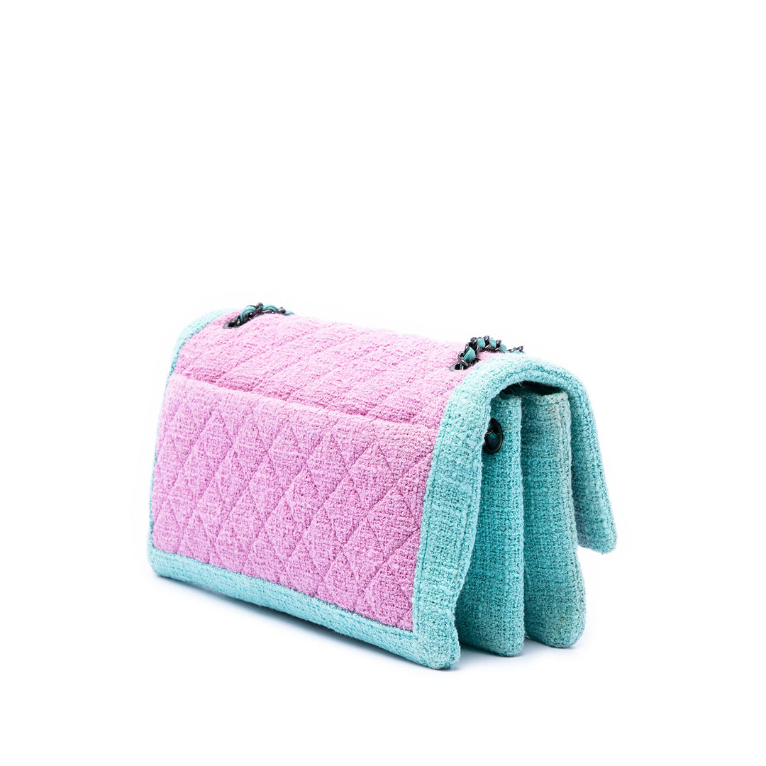 Chanel CC Matelassé Bicolor Tweed à rabat
