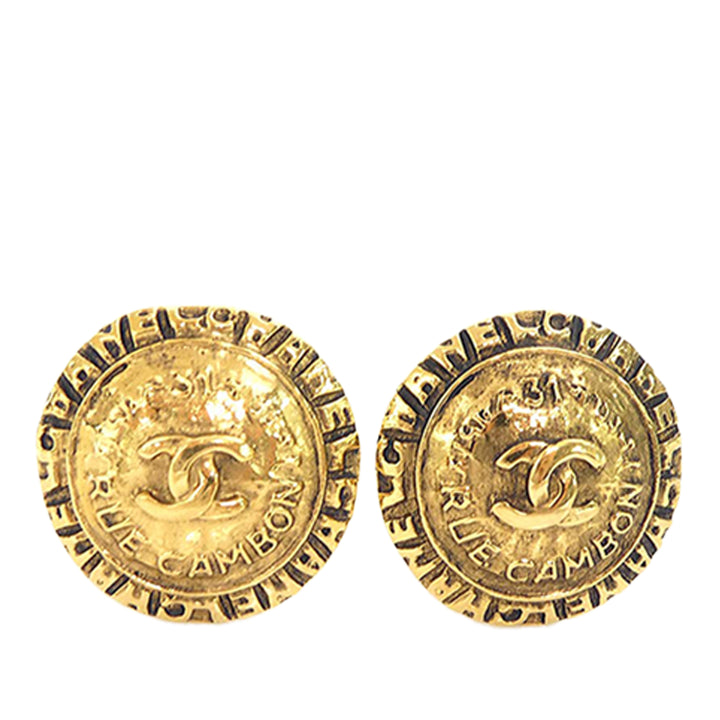 Chanel CC plaqué Logo Rond À clip Boucles d'oreilles Doré – vue principale – GABY PARIS