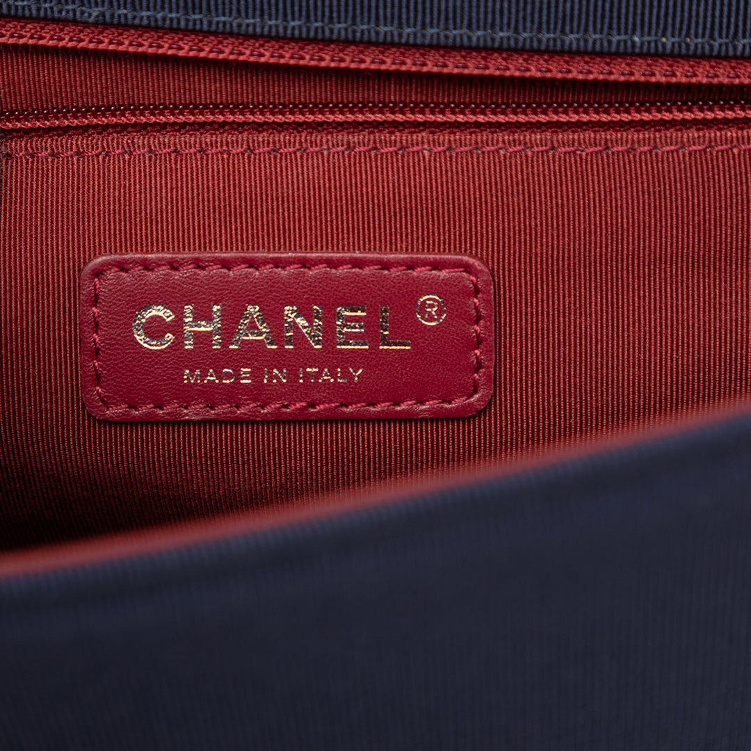 Chanel Small Matelassé Cuir de veau Ballerine à rabat