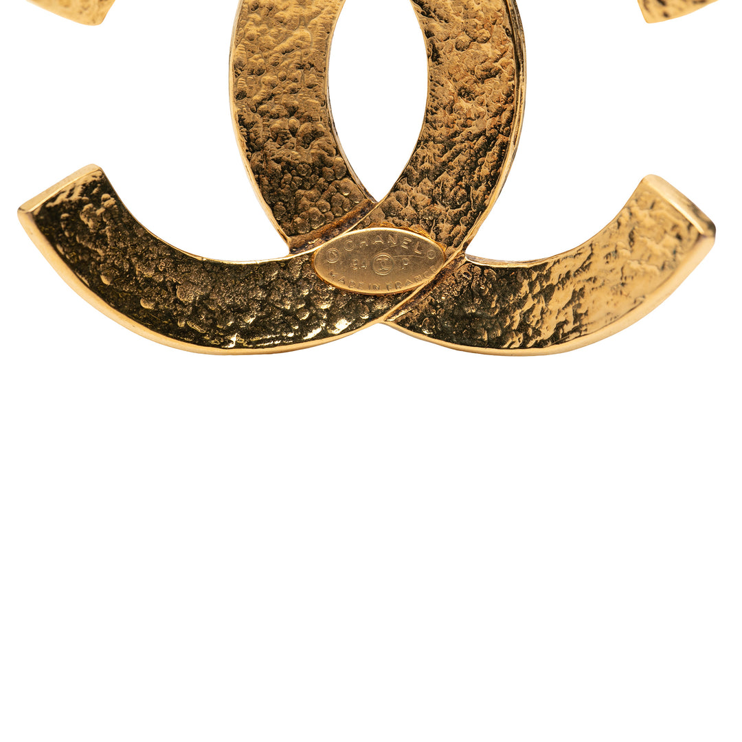 Chanel CC plaqué Broche