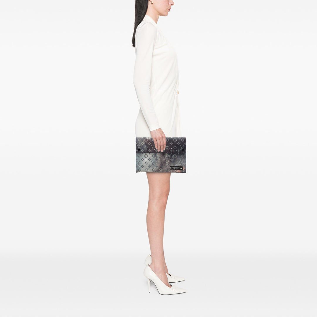 Galaxy Alpha Pochette GM Monogram Noir