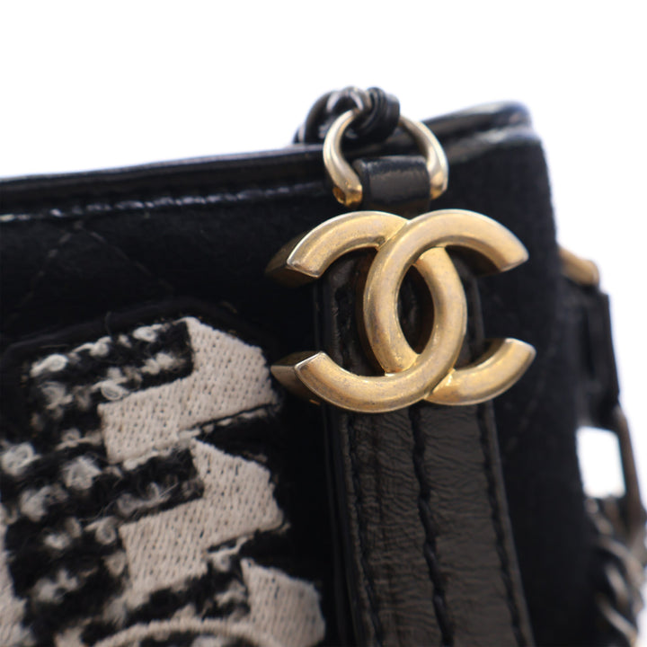 Chanel Medium Laine Coco brodé Gabrielle Hobo