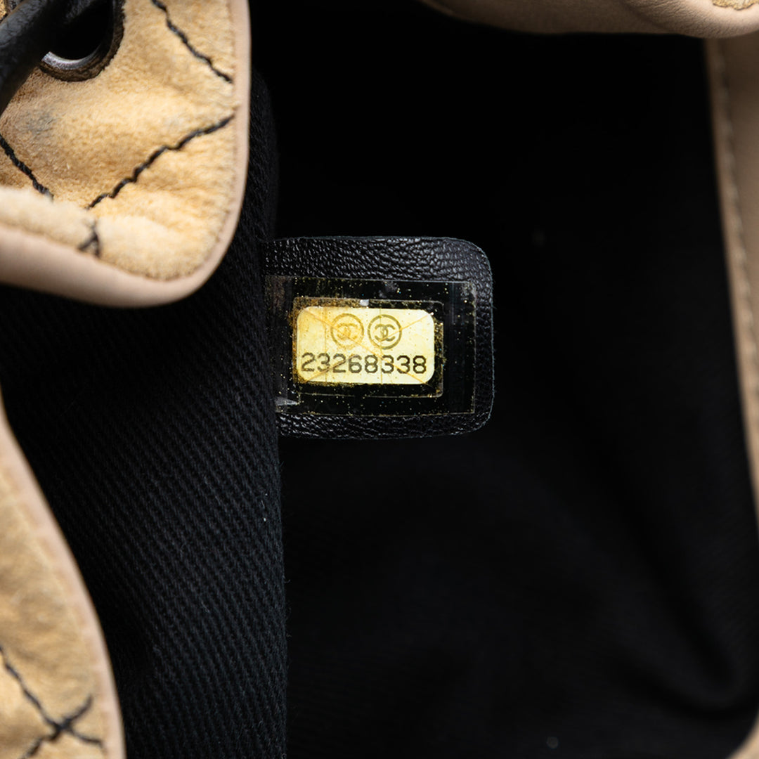 Chanel CC Daim Wild Stitch Bucket Sac