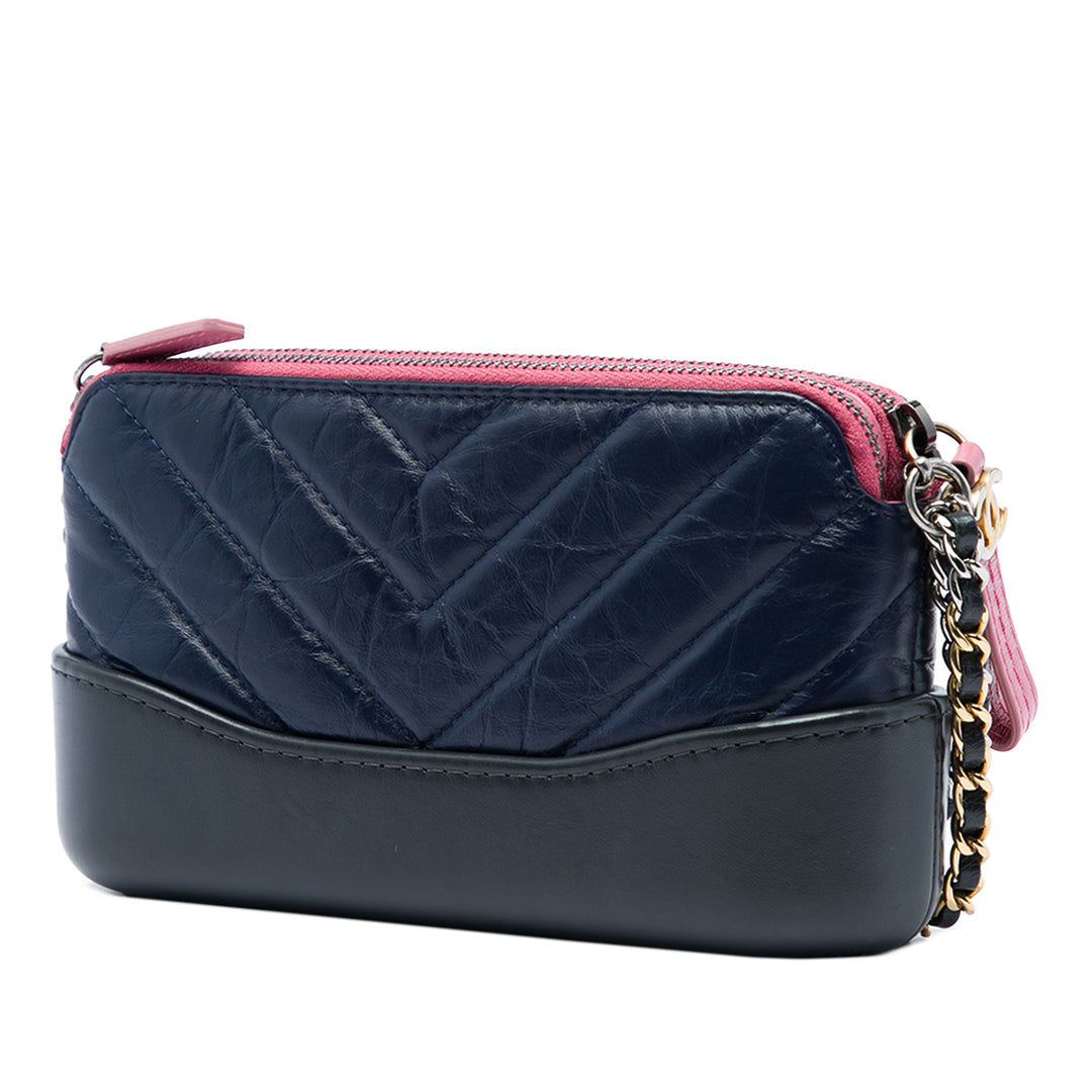 Chanel Tricolore Matelassé vieilli Gabrielle Double Zippé Pochette avec chaîne Cuir de veau Bleu – vue 2 – GABY PARIS