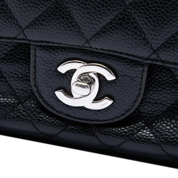 Chanel Medium Classic Caviar Double rabat