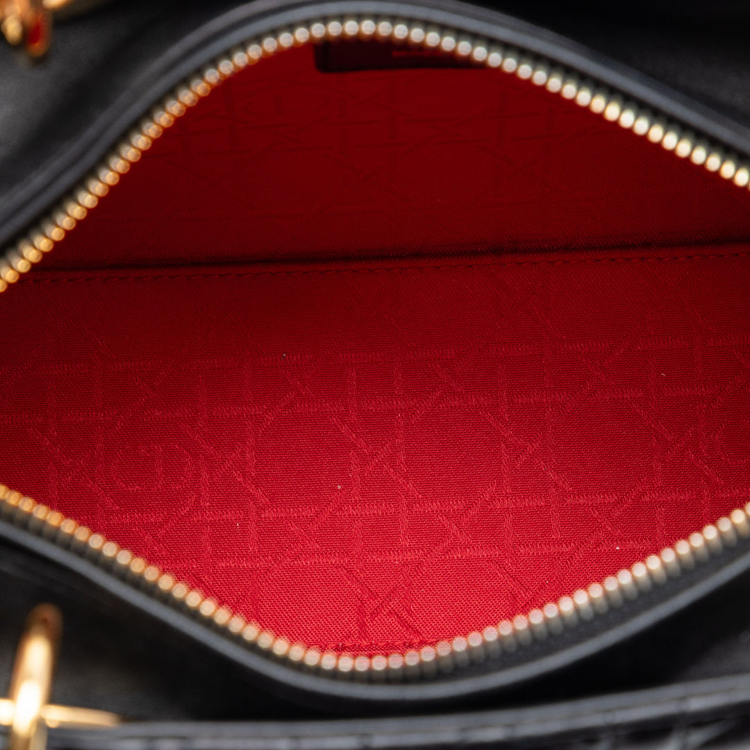 Dior Medium Cuir d’agneau Cannage Lady Dior