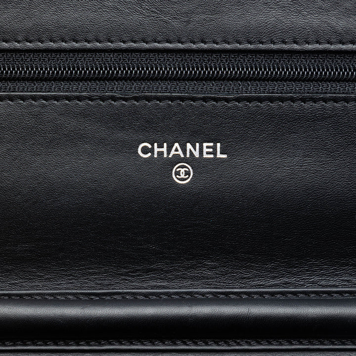 Chanel CC Cuir verni Wallet on Chain