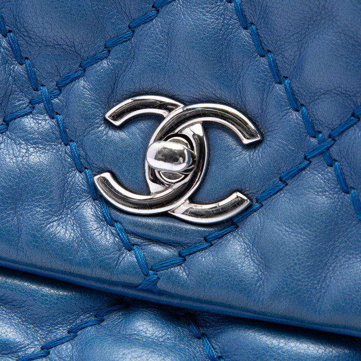 Chanel Small Cuir de veau Love Me Tender à rabat