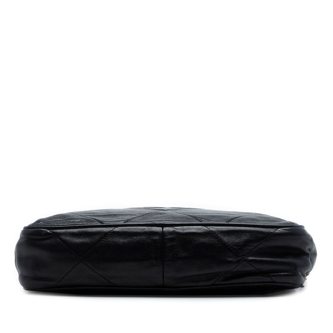 Chanel CC Matelassé Cuir d’agneau Pompon Sac caméra