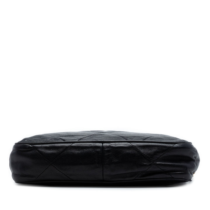Chanel CC Matelassé Cuir d’agneau Pompon Sac caméra