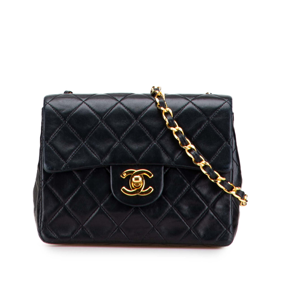 Chanel Mini Square Classic Cuir d’agneau Single Flap Noir – GABY PARIS Authentique