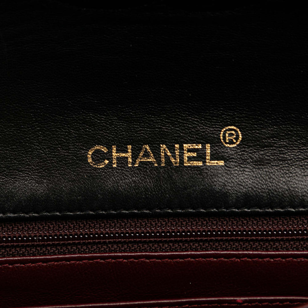 Chanel Mini Square Classic Cuir d’agneau Single Flap Noir – GABY PARIS Authentique
