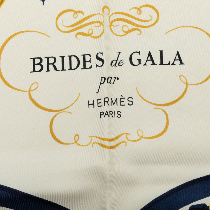 Hermès Brides de Gala Foulard 90 Multi Multicolore – vue 3 – GABY PARIS