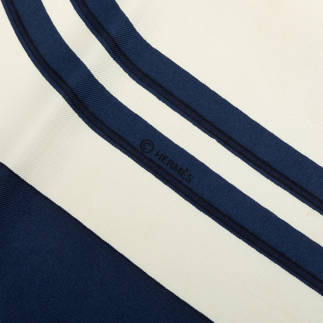 Hermès Brides de Gala Foulard 90 Multi Multicolore – vue 5 – GABY PARIS