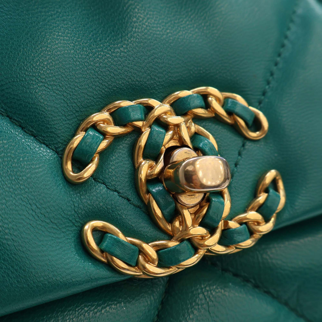 Chanel 19 à rabat Grand Cuir d'agneau