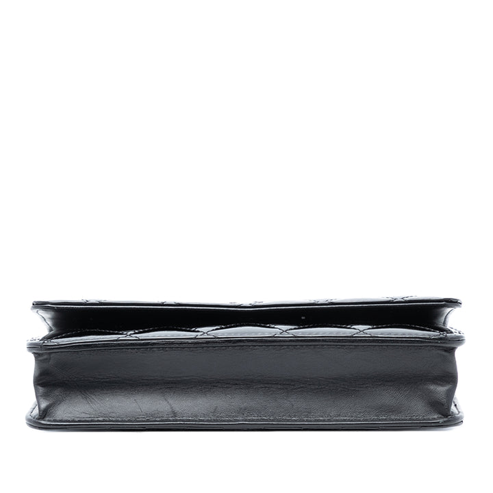 Chanel CC Matelassé Cuir verni Wallet on Chain