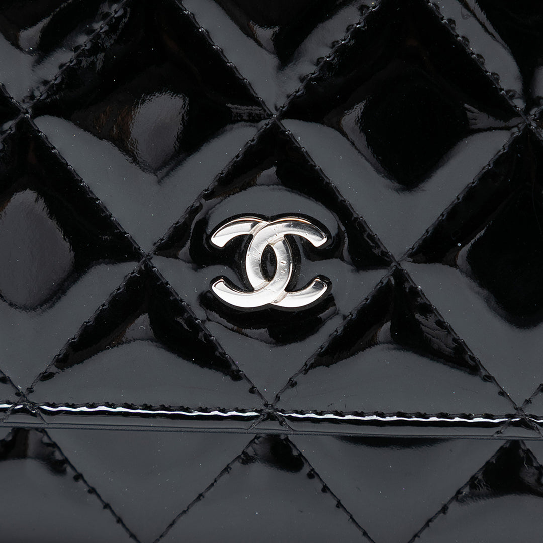 Chanel CC Matelassé Cuir verni Wallet on Chain