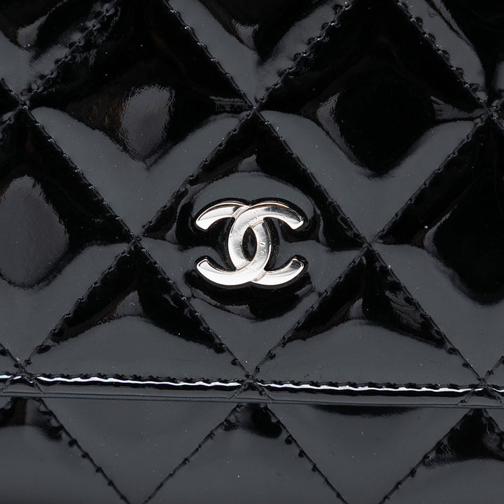 Chanel CC Matelassé Cuir verni Wallet on Chain
