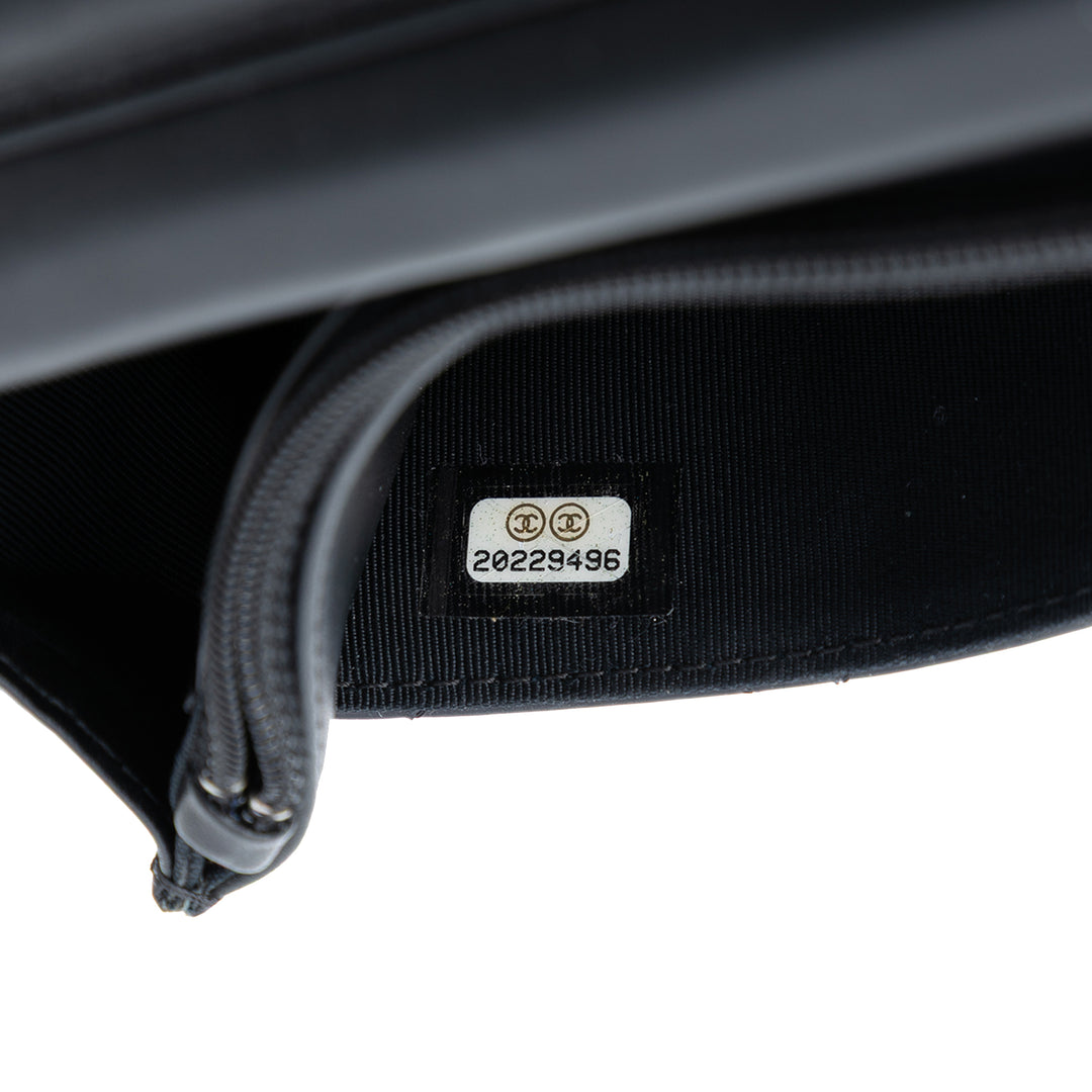 Chanel CC Matelassé Cuir verni Wallet on Chain