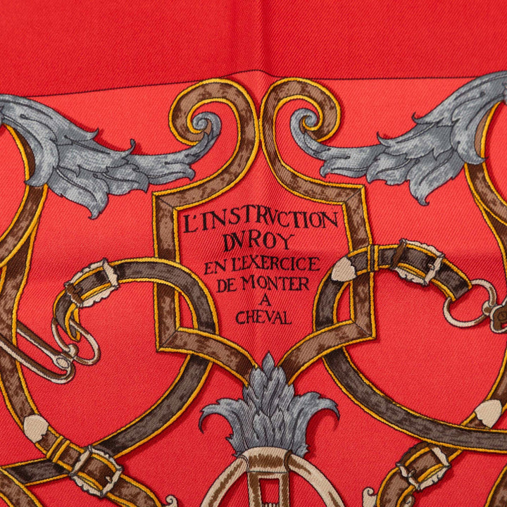 Hermès Carré L Instruction Du Roy Handkerchief Rouge – vue 3 – GABY PARIS