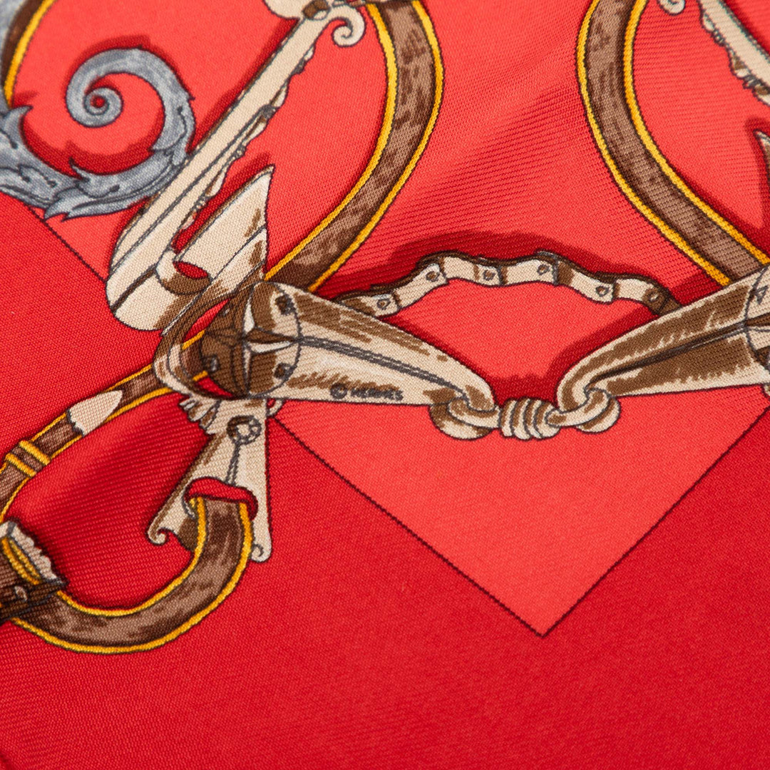 Hermès Carré L Instruction Du Roy Handkerchief Rouge – vue 7 – GABY PARIS