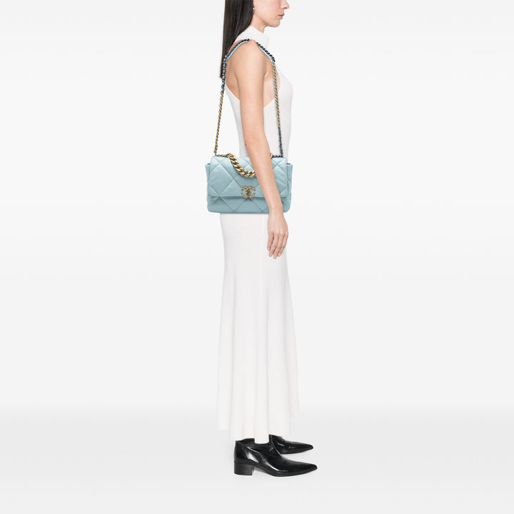 Chanel Large Cuir d’agneau 19 à rabat