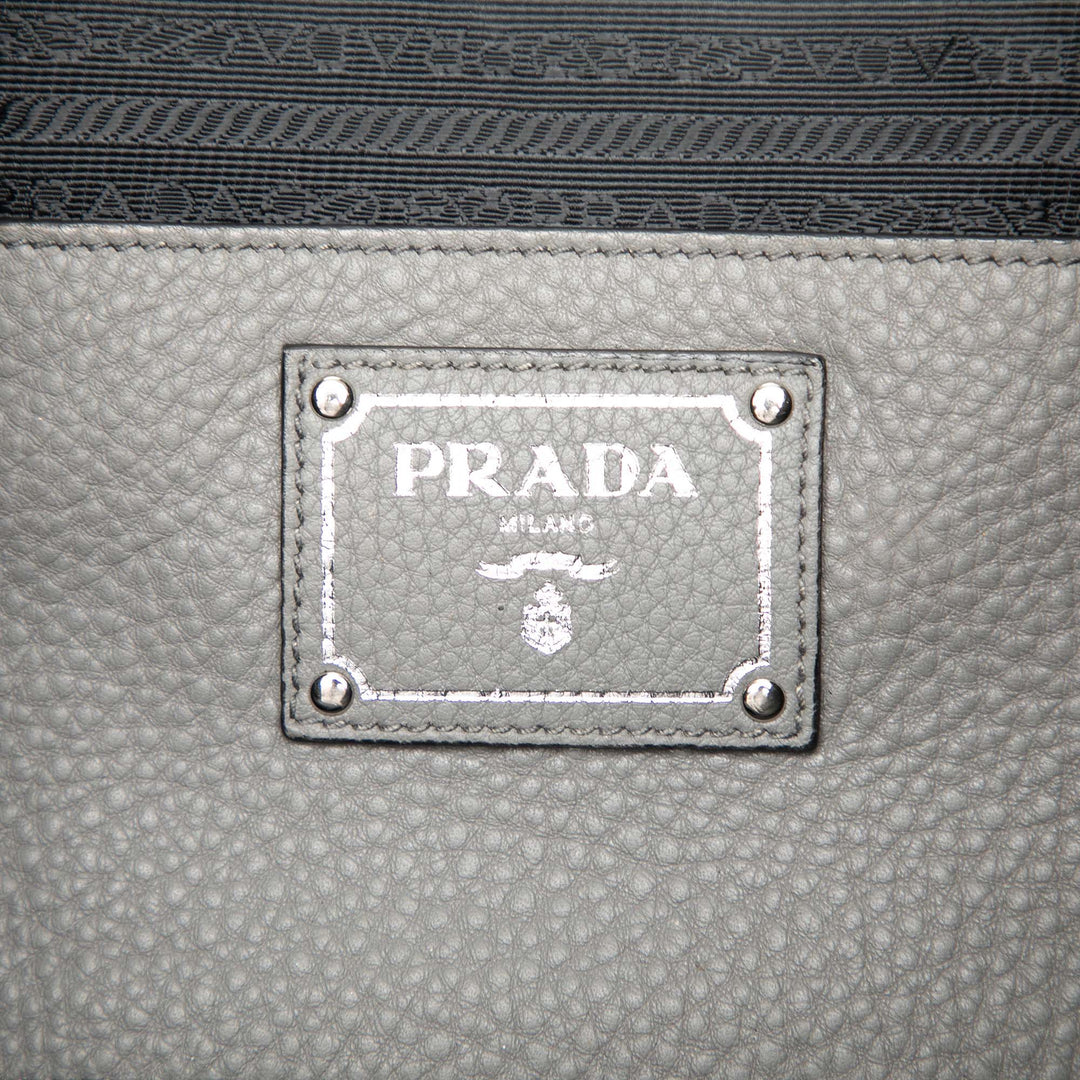 Prada Cabas Vitello Daino Open Gris – vue 5 – GABY PARIS