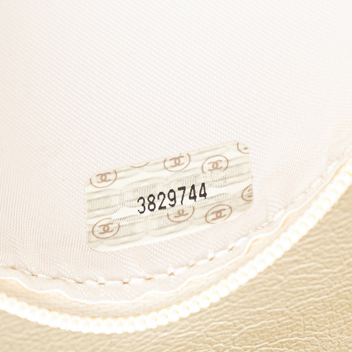Quilted Caviar CC Camera Bag White - Gaby Paris