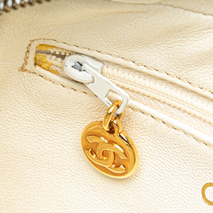 Quilted Caviar CC Camera Bag White - Gaby Paris