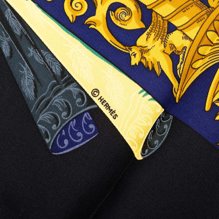 Hermès Carré LAtlantide 90 Noir – vue 3 – GABY PARIS