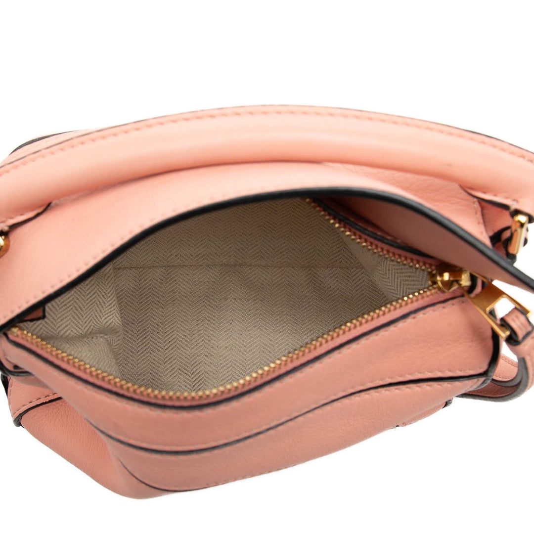 LOEWE Puzzle Sac Mini Cuir de veau Rose – vue 4 – GABY PARIS