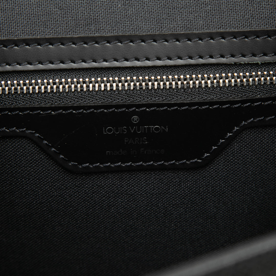 Louis Vuitton Taiga Yaranga