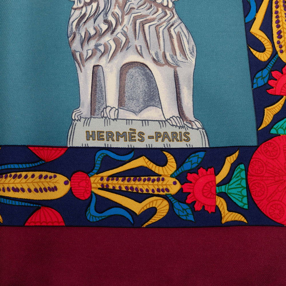 Hermès Carré Torana 90 Bleu – vue 2 – GABY PARIS