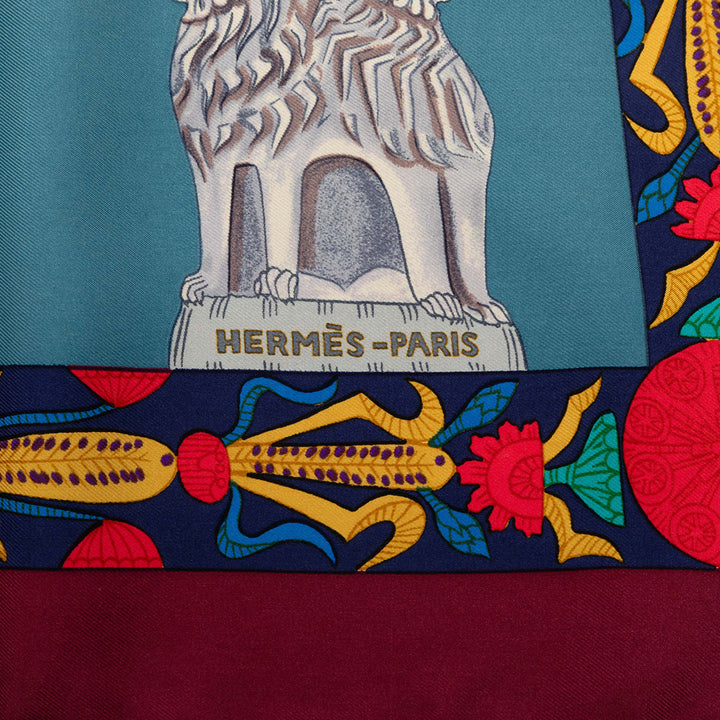 Hermès Carré Torana 90 Bleu – vue 2 – GABY PARIS